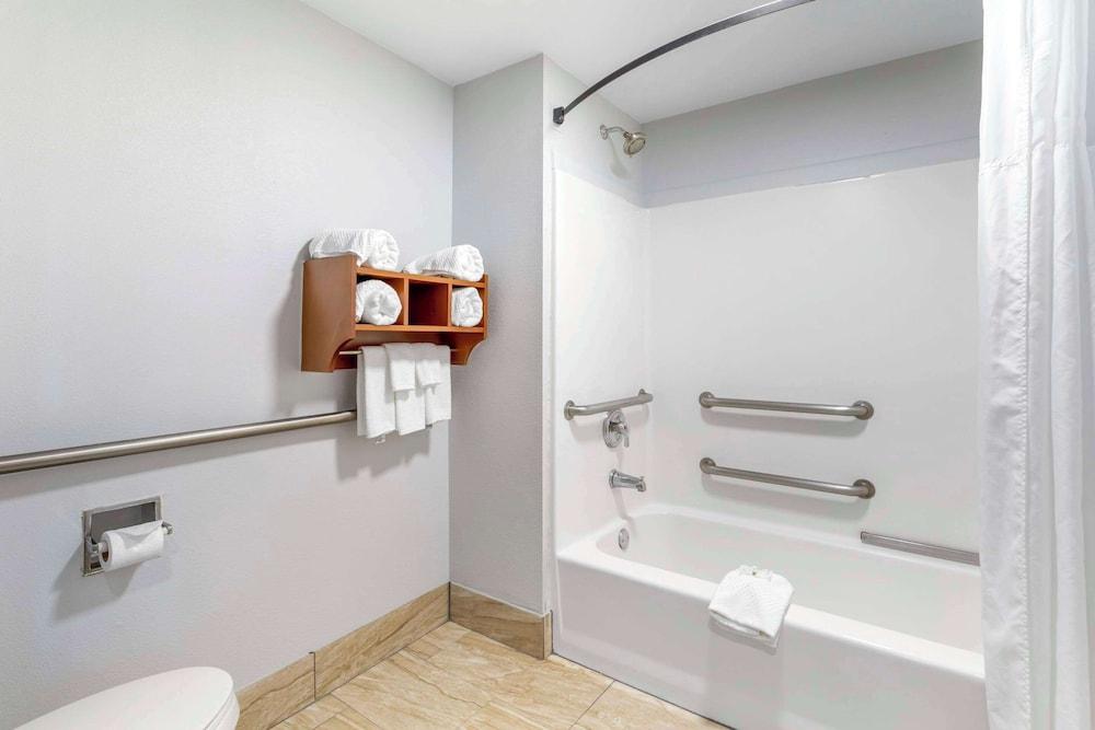 Quality Inn Oak Ridge - Knoxville West photo 27