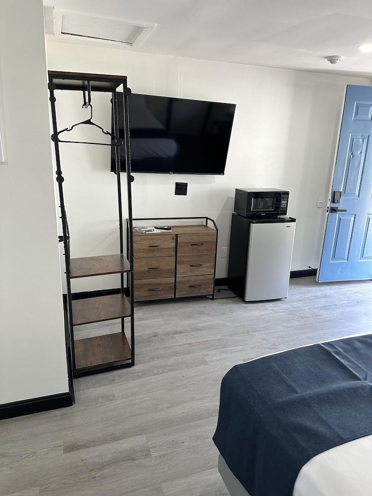 Harborside Suites photo 18