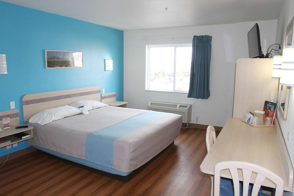 Motel 6 Las Cruces, NM - Telshor photo 16