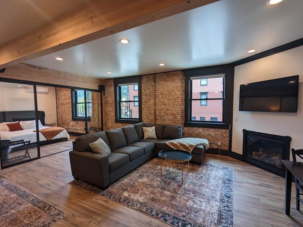 Linden Lofts photo 18