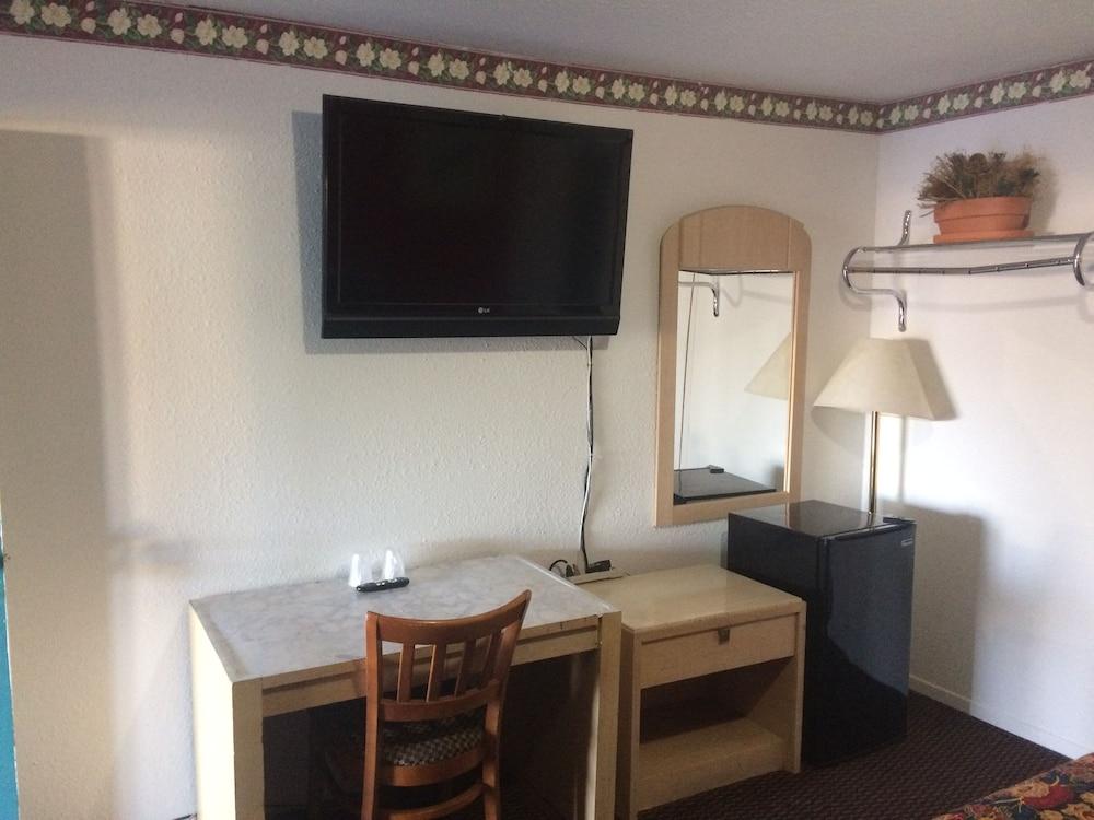 Buckeye Motor Hotel photo 3