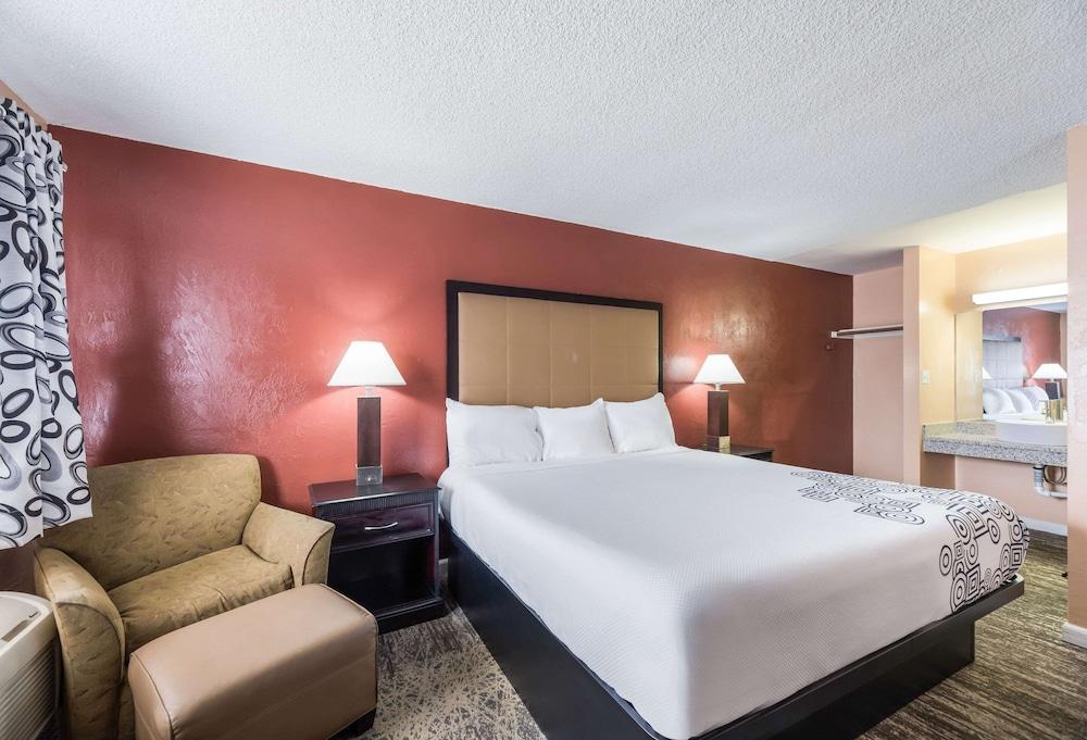 Rodeway Inn Modesto near Downtown photo 4