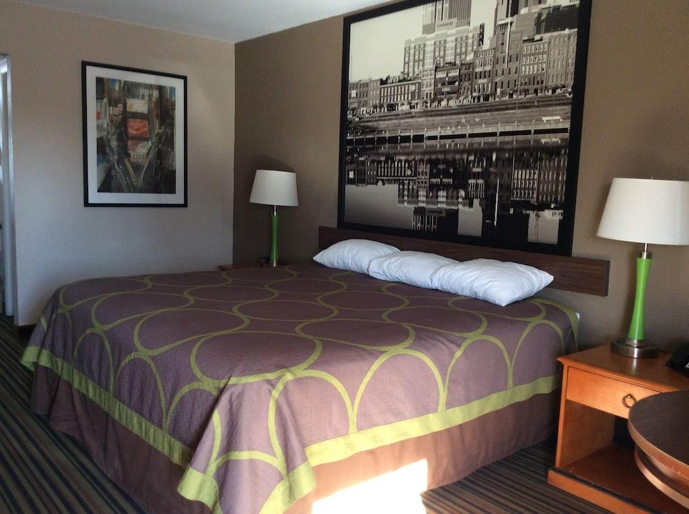 Super 8 by Wyndham Chattanooga/East Ridge photo 7