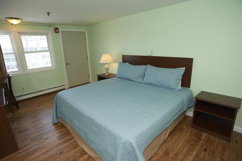 Marguerite Motel photo 25