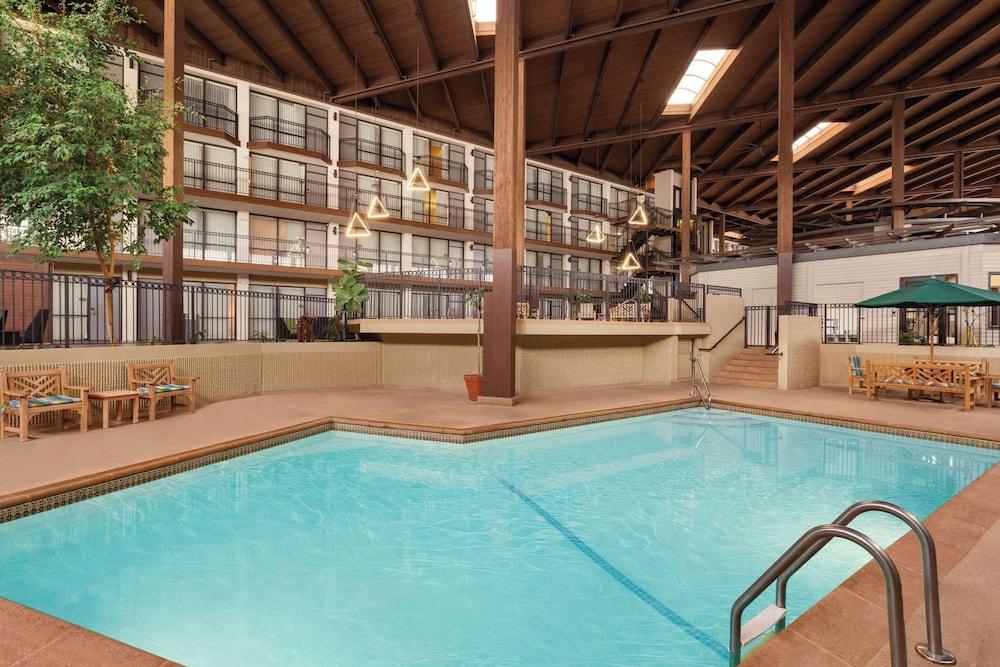 Radisson Hotel Lenexa Overland Park photo 25