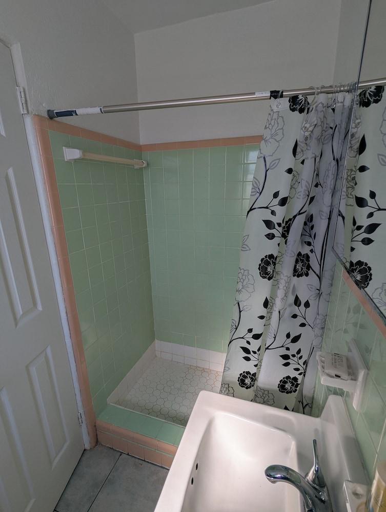 Ocean Mist Motel photo 7