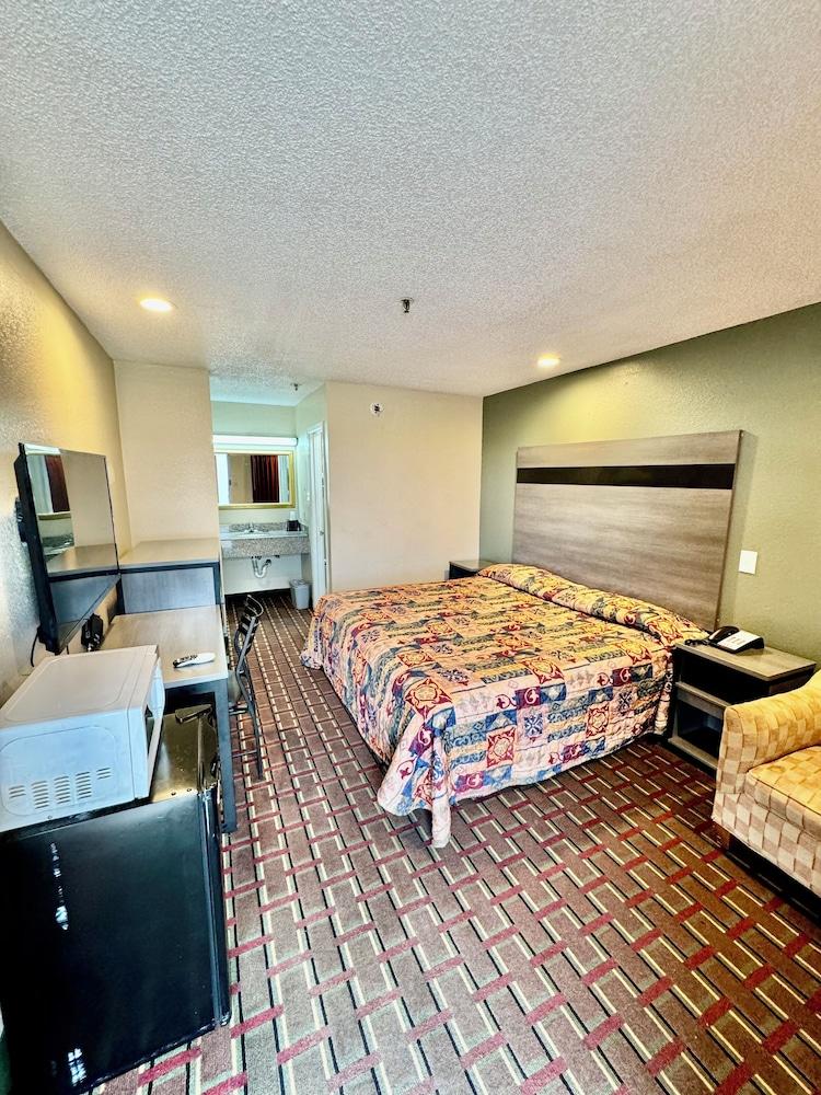 Seagoville Inn photo 6