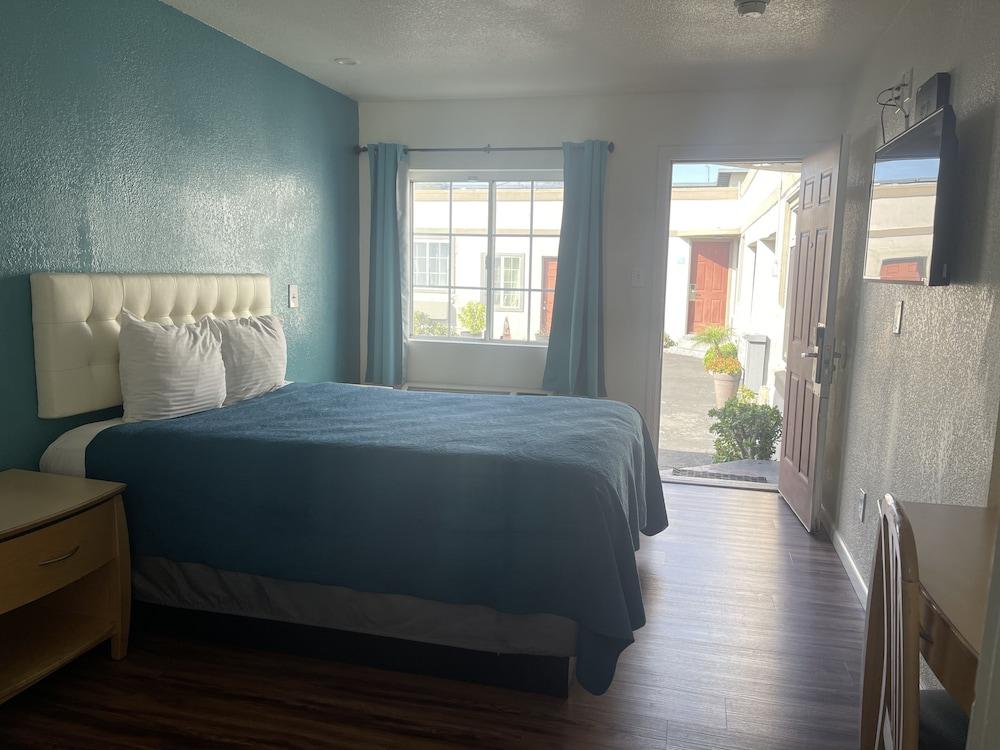 Geneva Motel Daly City photo 13