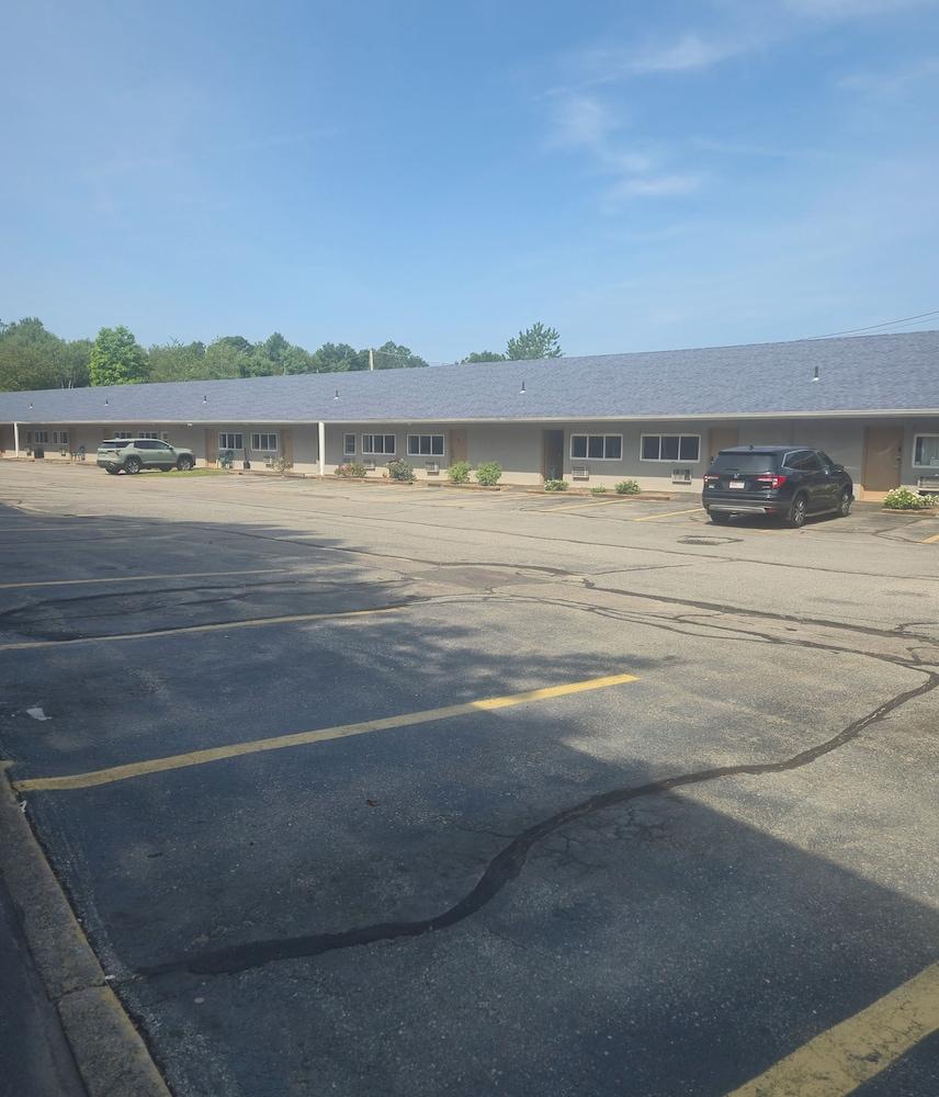 Nashoba Valley Inn & Suites photo 35