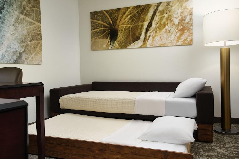 Springhill Suites by Marriott Richmond Northwest photo 13
