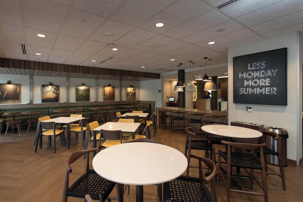 Fairfield Inn & Suites by Marriott Philadelphia Valley Forge/Great Valley photo 44