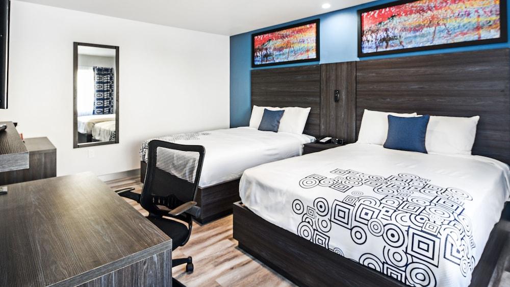 Parkside Inn Anaheim photo 11