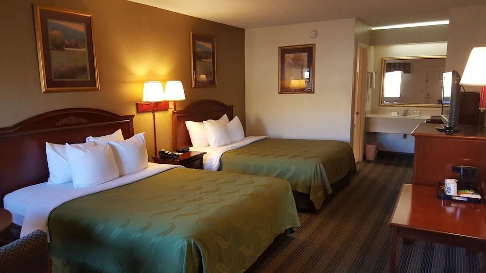 Quality Inn Mobile West Tillmans Corner photo 11