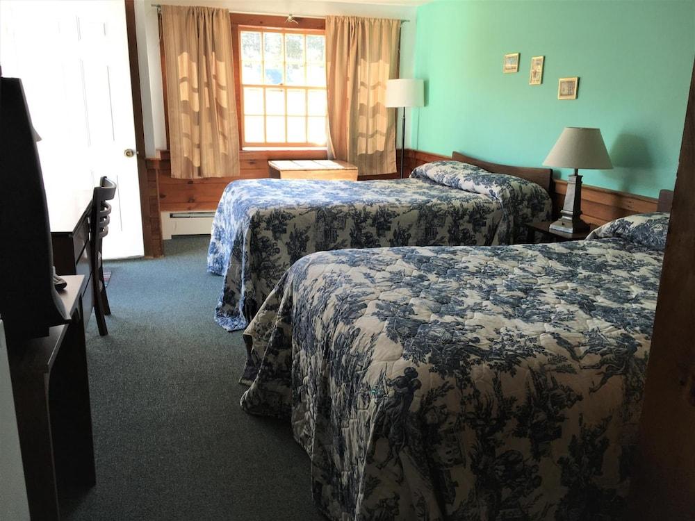 Bass River Motel photo 30