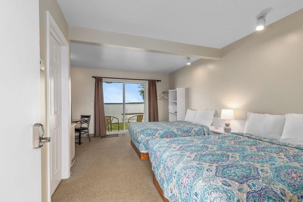 The Lakeview Motel photo 51