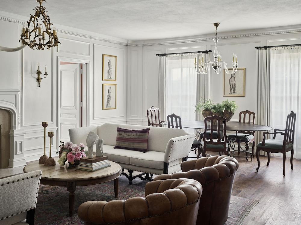 Commodore Perry Estate, Auberge Collection photo 25