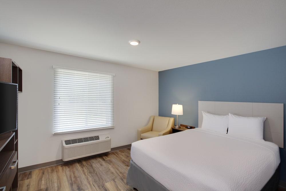 WoodSpring Suites San Antonio Stone Oak photo 17