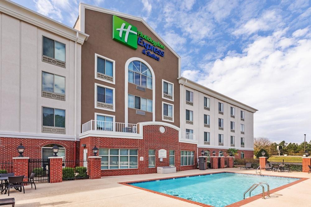 Holiday Inn Express & Suites West by IHG photo 17