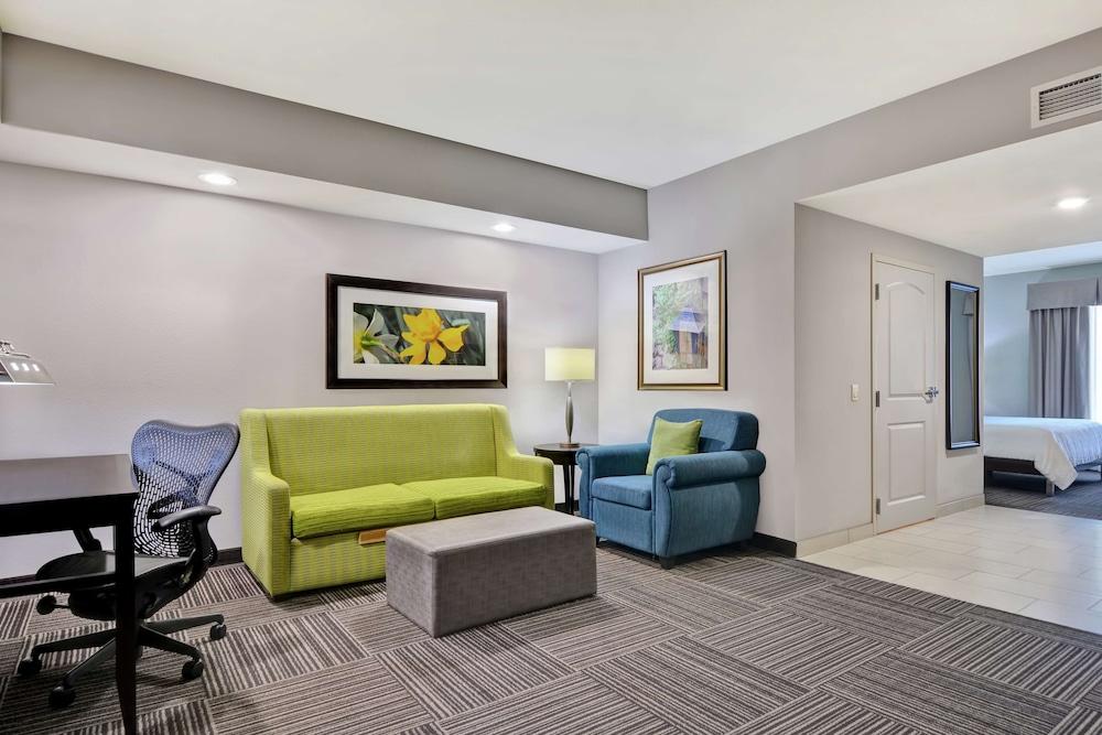 Hilton Garden Inn Fayettevile photo 13