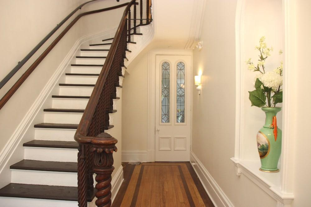 Governor's Mansion Inn photo 16