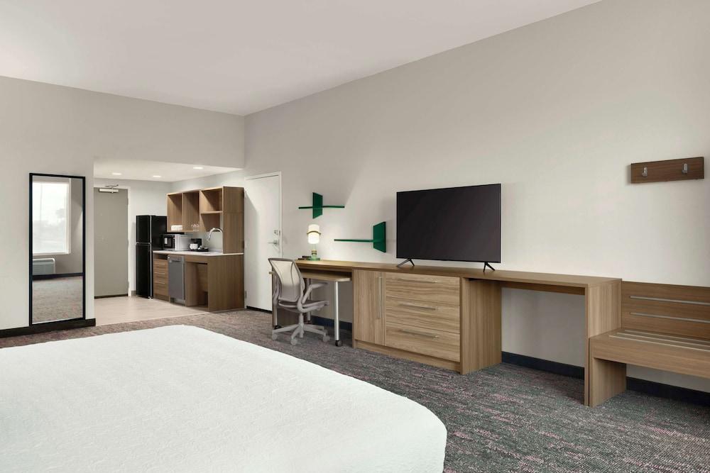 Home2 Suites By Hilton San Juan photo 5