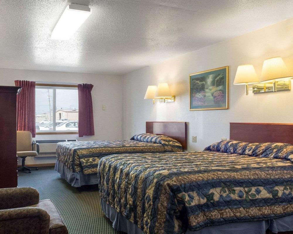 Rodeway Inn West Fargo Main Ave. photo 4