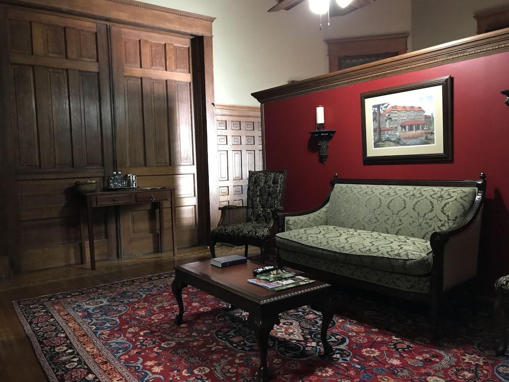 Edwardian Inn photo 35