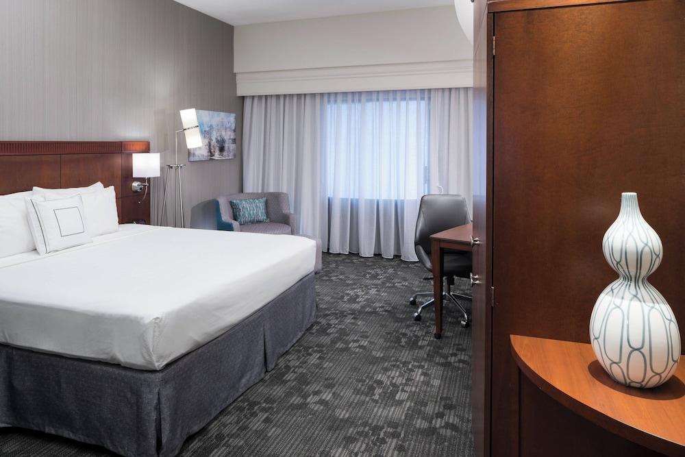 Courtyard by Marriott West Orange photo 9