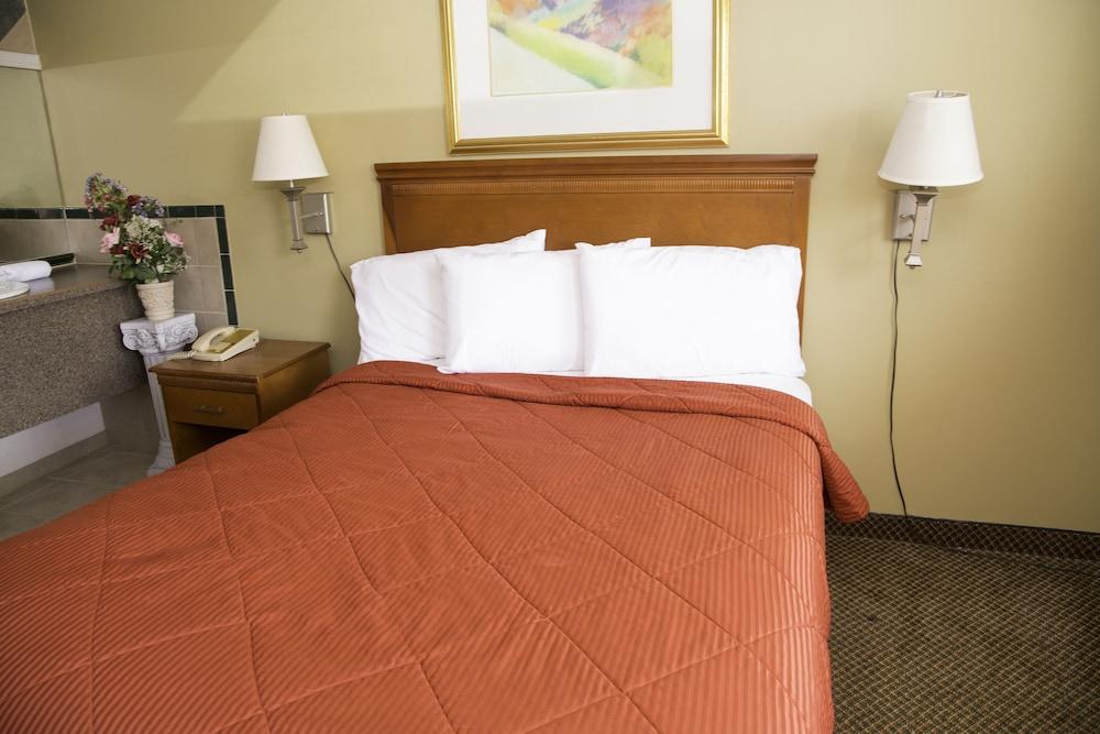 Capri inn and Suites photo 3