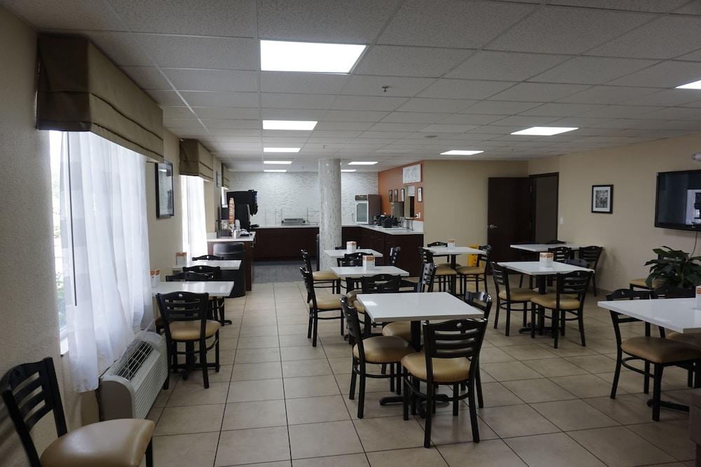 Sleep Inn & Suites Fort Lauderdale Airport photo 50