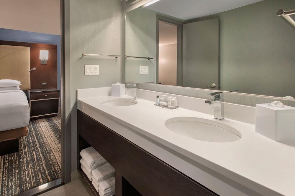 Boston Marriott Burlington photo 25
