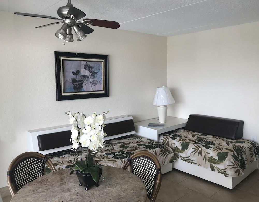 Crystal Beach Motor Inn photo 10