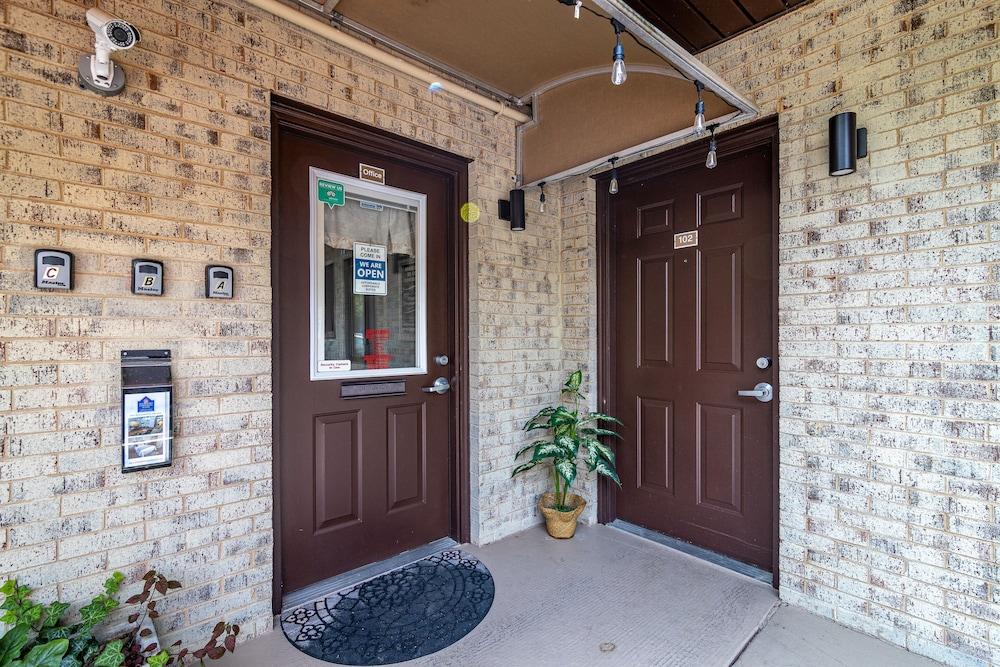 Affordable Corporate Suites - Florist Road photo 3