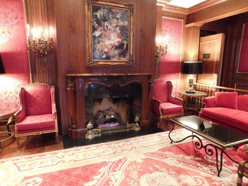 Pine Inn photo 23