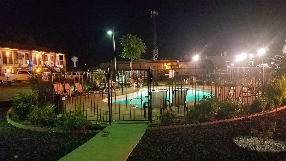 Shiloh Inn photo 18