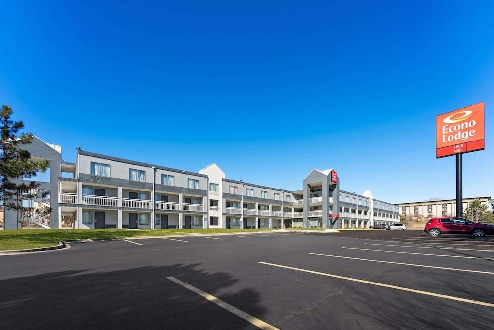 Econo Lodge Rockford Casino Area photo 56