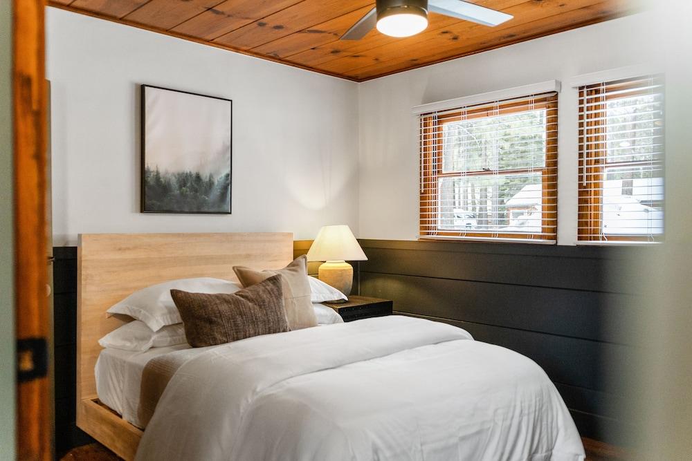 Emerald Bay Village photo 60