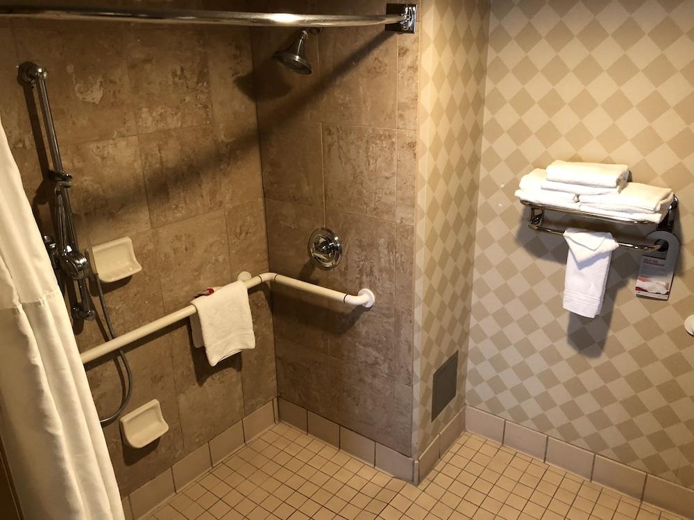 Ramada by Wyndham San Diego National City photo 58