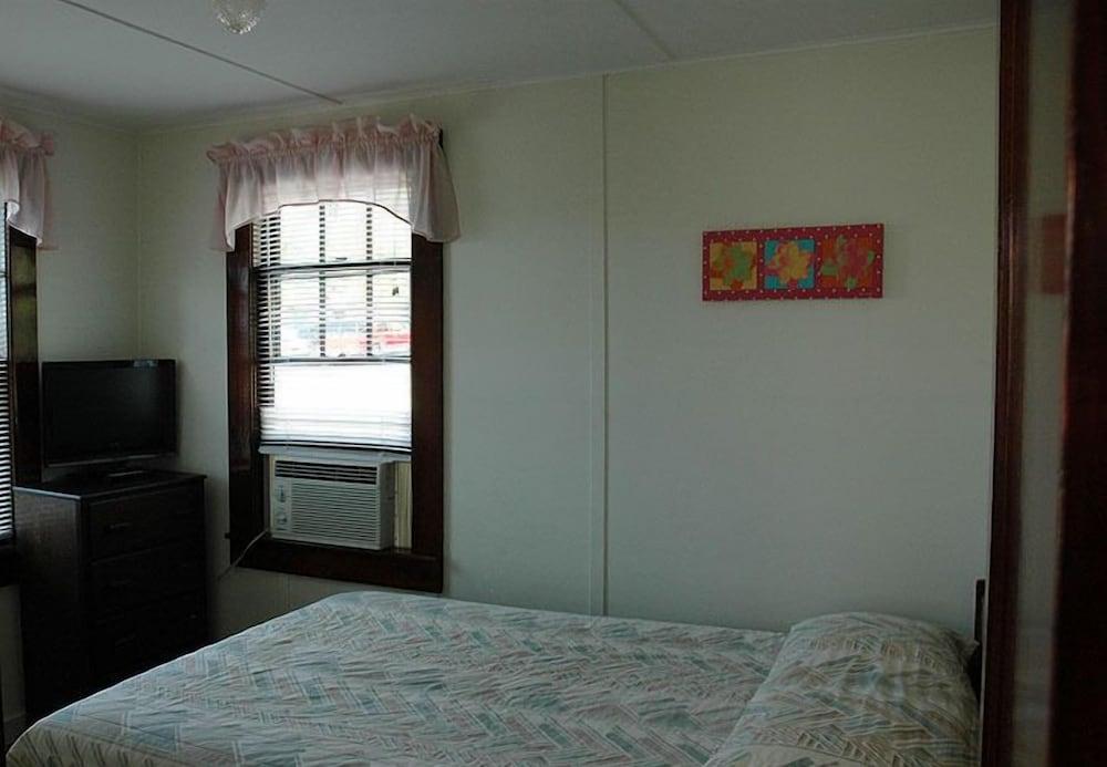 Channel Watefront Cottages photo 46