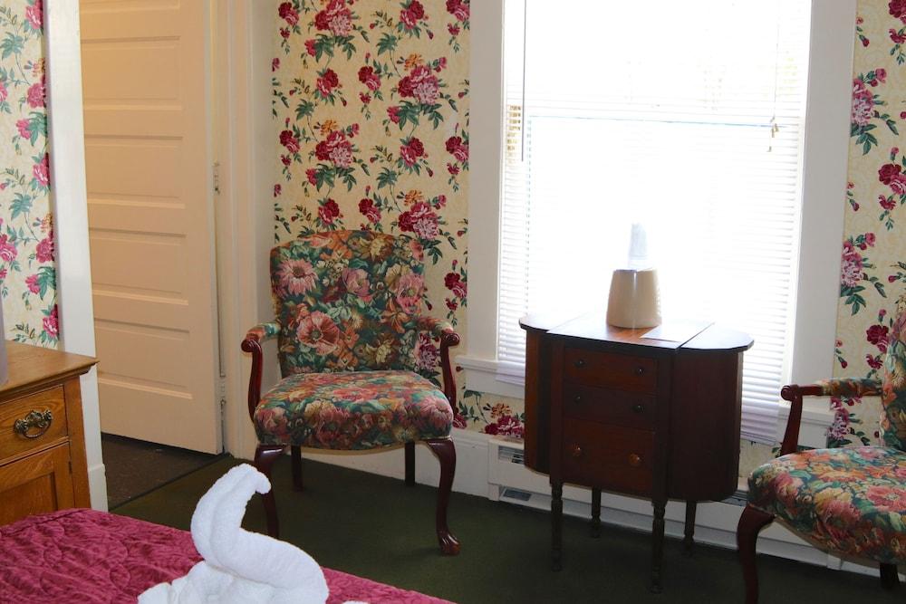 Inn on Mackinac photo 88