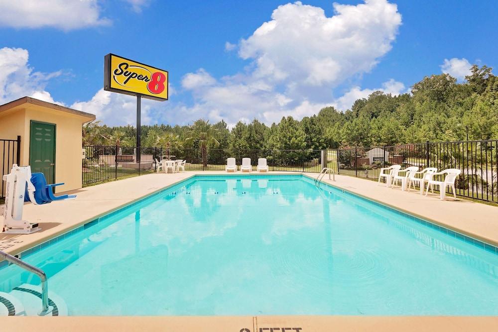 Super 8 by Wyndham Cartersville photo 11