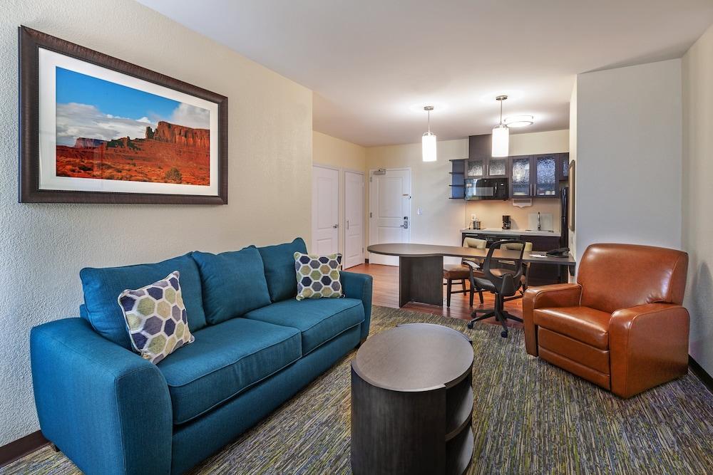Candlewood Suites Houston North I45 by IHG photo 10