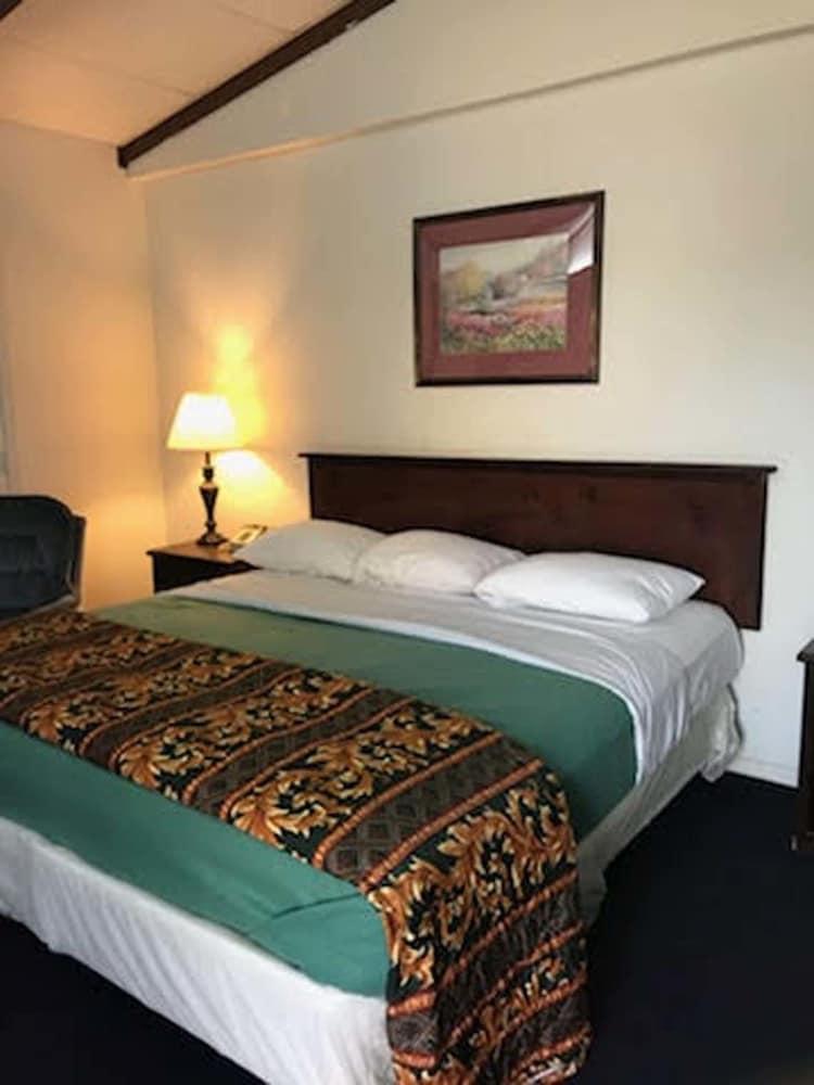 Cactus Inn and Suites photo 4