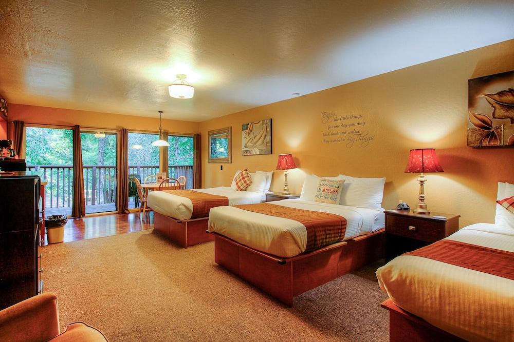 Redwoods River Resort photo 4