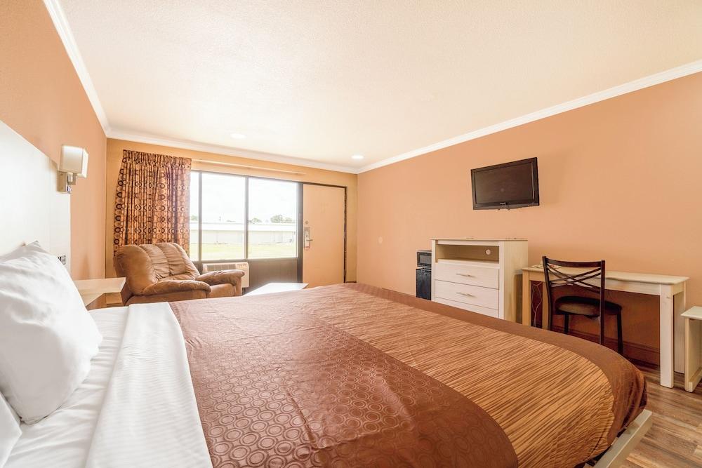 River Valley Motor Inn photo 12