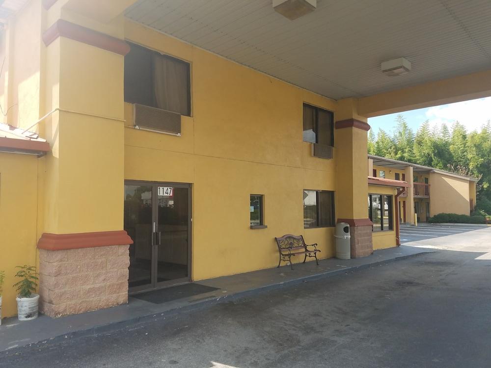 Quality Inn Newberry photo 39