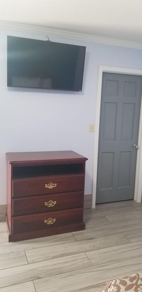 Carrizo Executive Inn photo 8