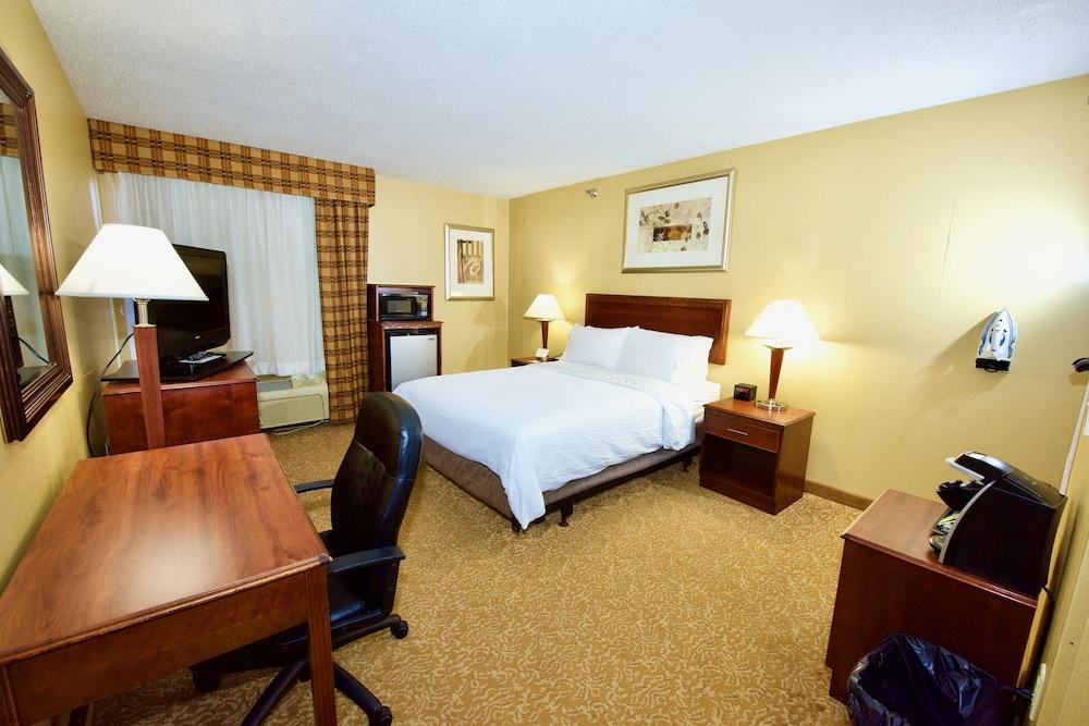 Holiday Inn Express & Suites St. Louis West - Fenton by IHG photo 20