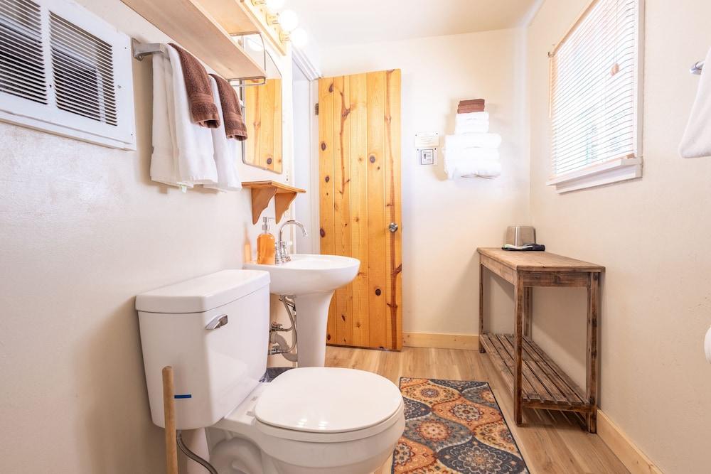 Ruidoso Lodge Cabins photo 85
