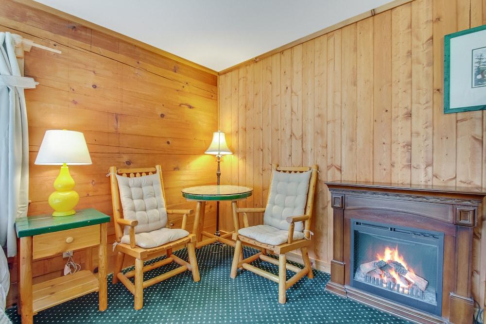Deer Harbor Inn photo 34